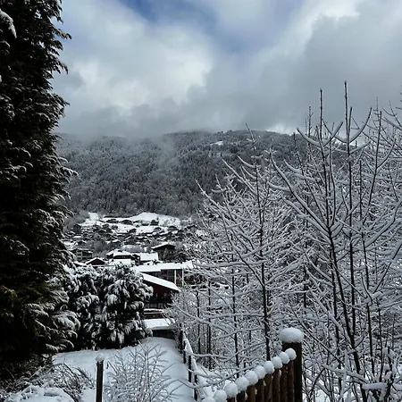 A La Montagne * Morzine